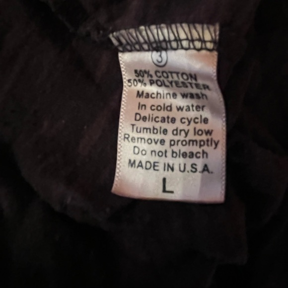 Witness Sheer Burnout Short Sleeve V-neck Tee Black Sz
Large - Picture 10 of 10